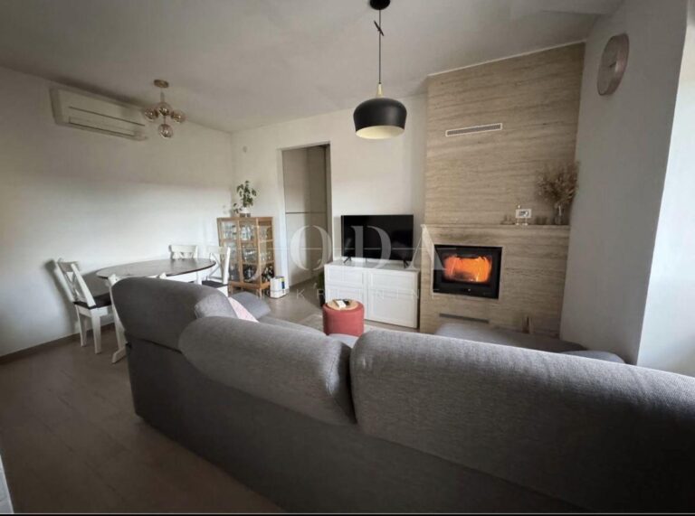 stan u kući sa studio apartmanom | Adriatic Real