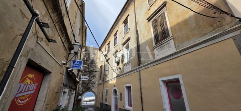 Apartman Senj prvi red do mora centar 42 m2 | Adriatic Real