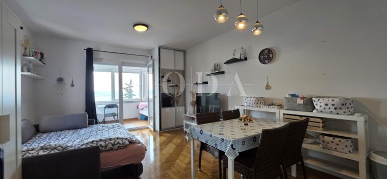 40 m² | pogled na more | parking | vrt | kompletno namješten | mirna lokacija | Adriatic Real