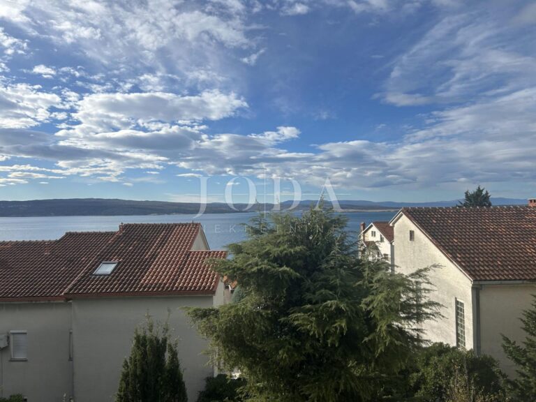 Investicijska kuća s 5 jedinica i otvorenim pogledom na more – Crikvenica