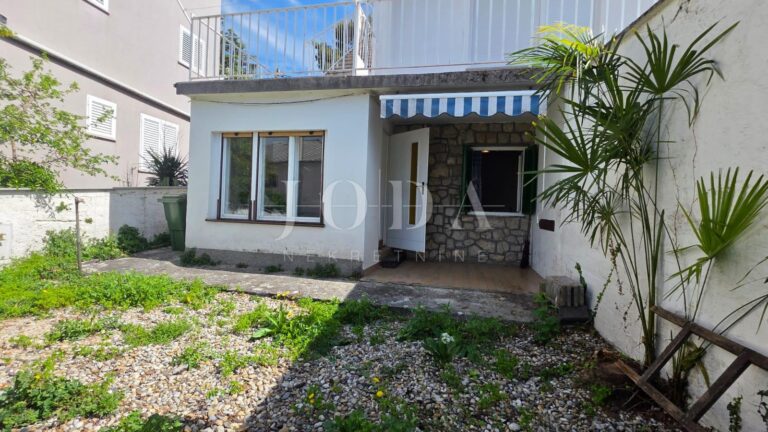 Crikvenica stan sa okućnicom | Adriatic Real