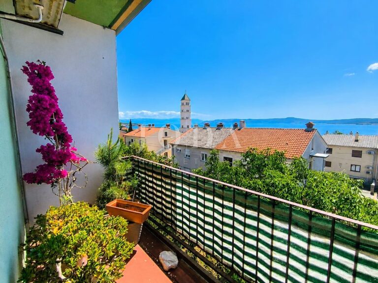 Crikvenica-prostrani stan u centru | Adriatic Real