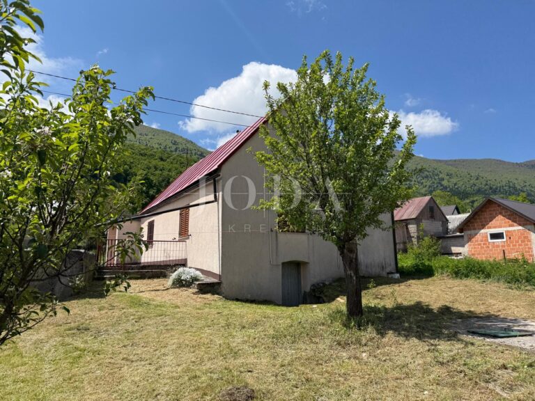 Samostojeća prizemnica na mirnoj lokaciji s dodatnim objektom od 20 m² | Adriatic Real
