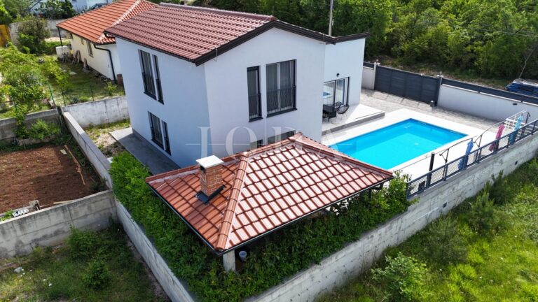 Ekskluzivna vila vrhunskog dizajna s privatnim bazenom i mediteranskim ugođajem – Kraljevica | Adriatic Real
