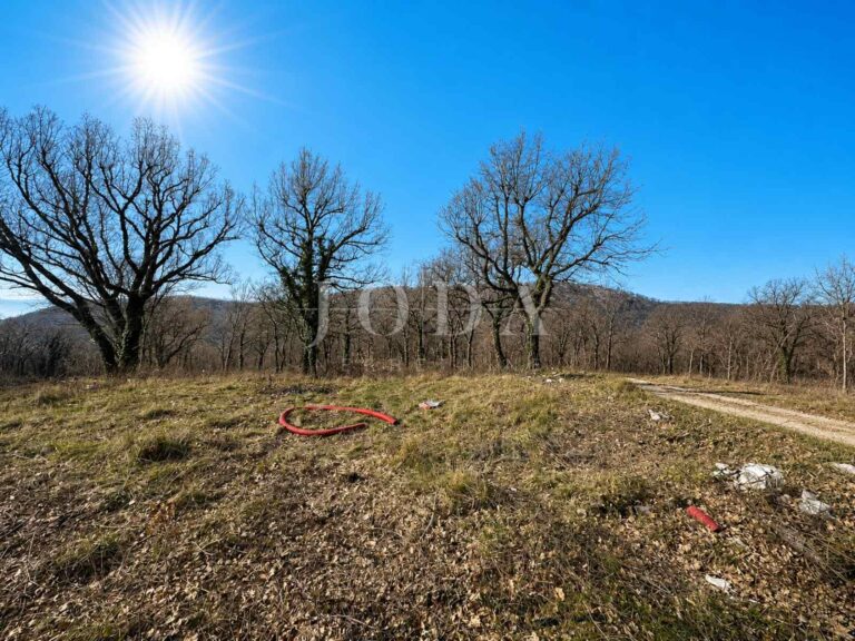 građevisnki teren sa pogledom na more | Adriatic Real