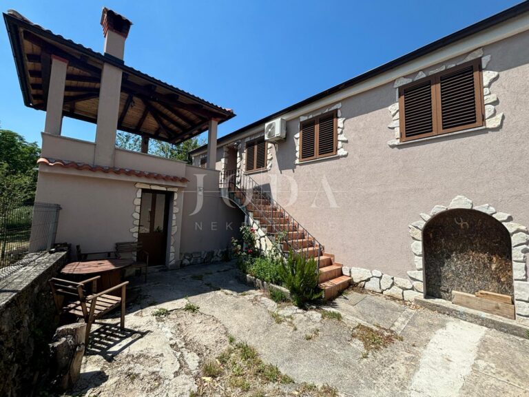Primorska kuća na Praputnjaku | Adriatic Real
